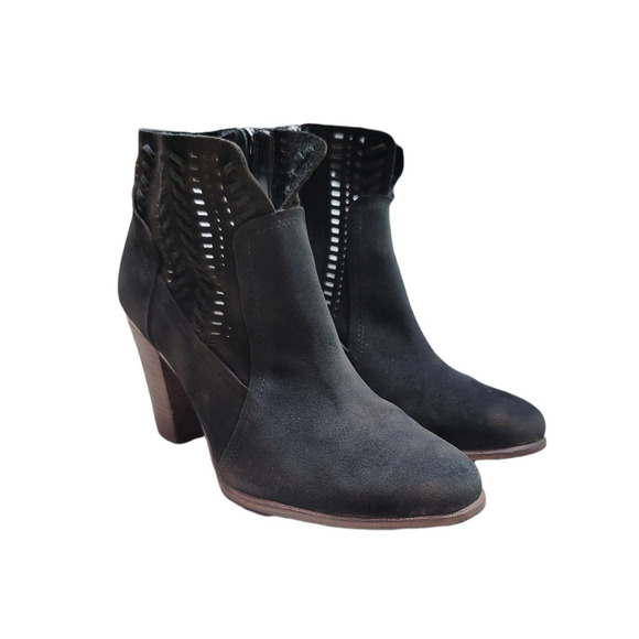 Vince Camuto Fenyia Suede Laser Cut Perforated High Heel Booties Black Size 9 M - Picture 1 of 8